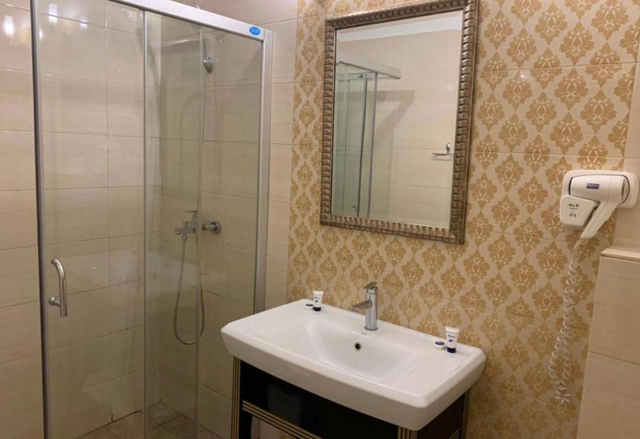 Hotel Goya Collection Targu Jiu Ngoại thất bức ảnh