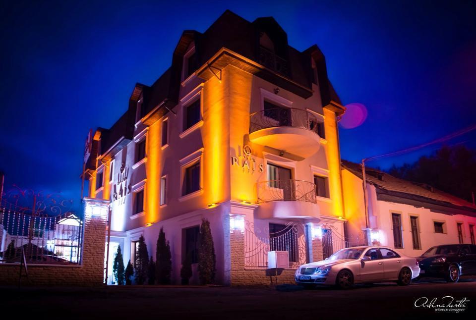 Hotel Goya Collection Targu Jiu Phòng bức ảnh